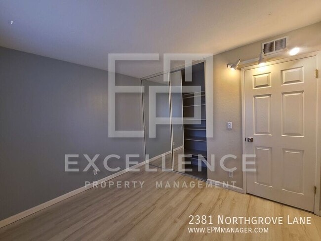 Building Photo - 2381 Northgrove Ln