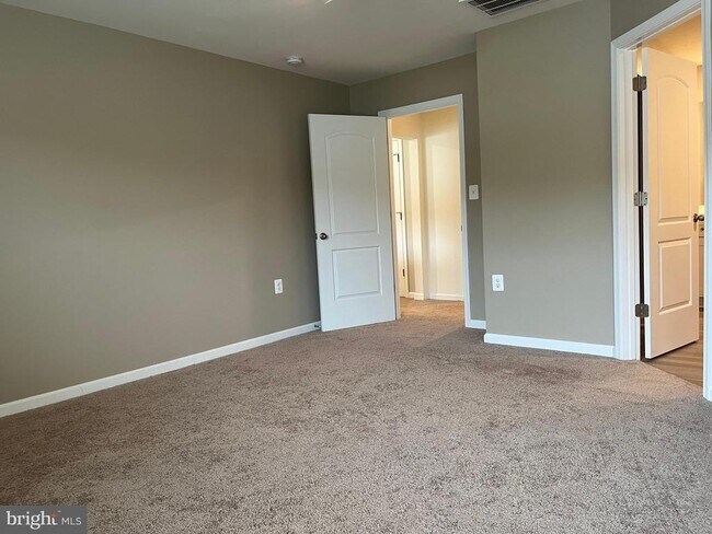 Building Photo - 104 Rappahannock Run