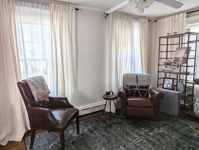 Building Photo - 100 Church St