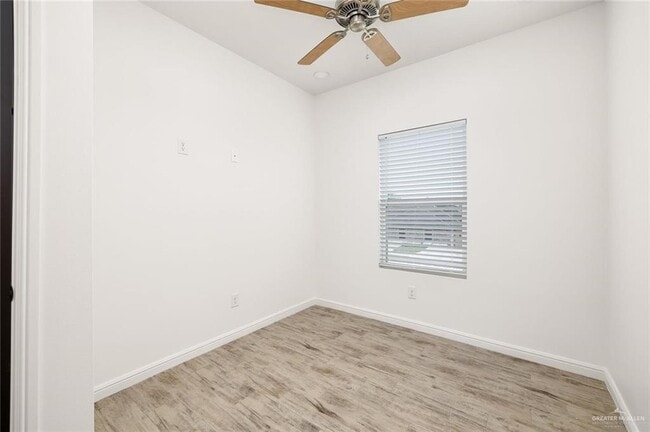 Building Photo - 13 Jasper St