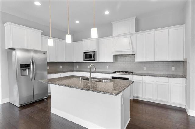 Building Photo - 698 Pendle Forest Dr