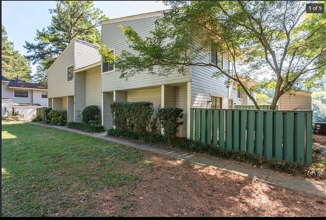 Building Photo - 4717 Walden Pond Dr