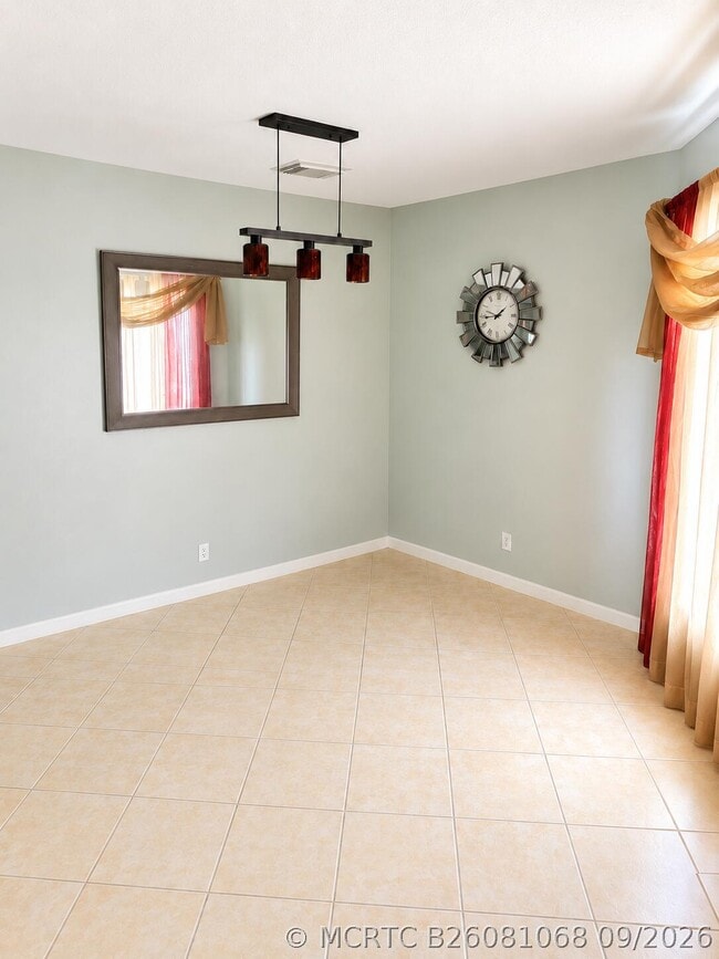 Building Photo - 6091 Sugar Loaf Ln
