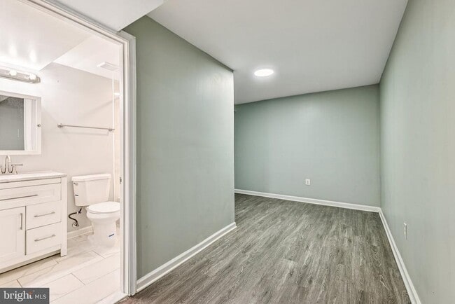 Building Photo - 2905 Wren Ct