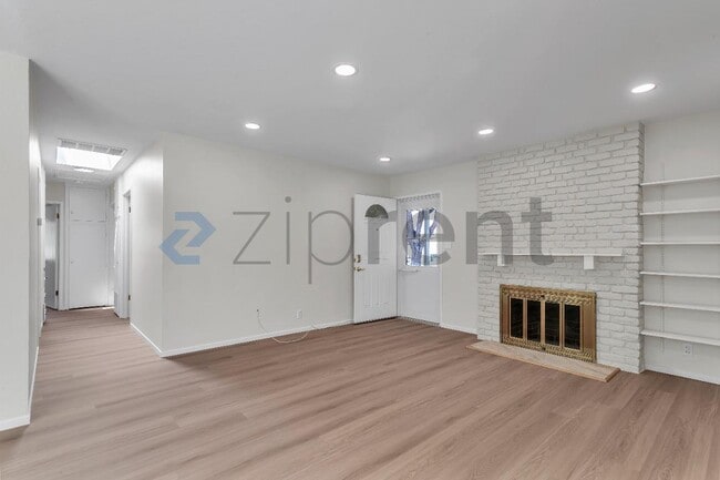 Building Photo - 500 Middlesex Rd