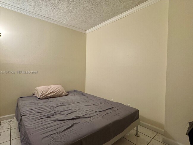 Building Photo - 2401 Collins Ave