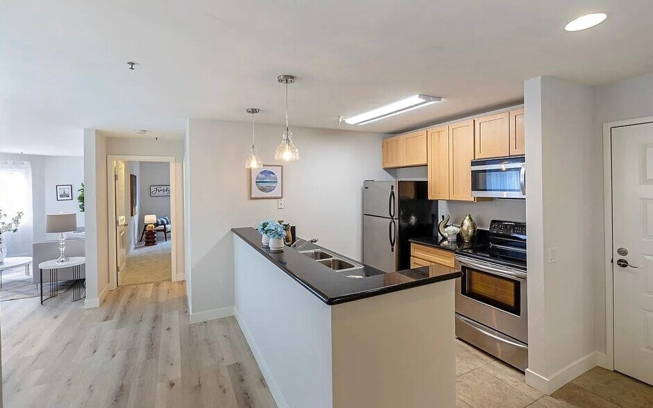 Building Photo - 6400 Christie Ave