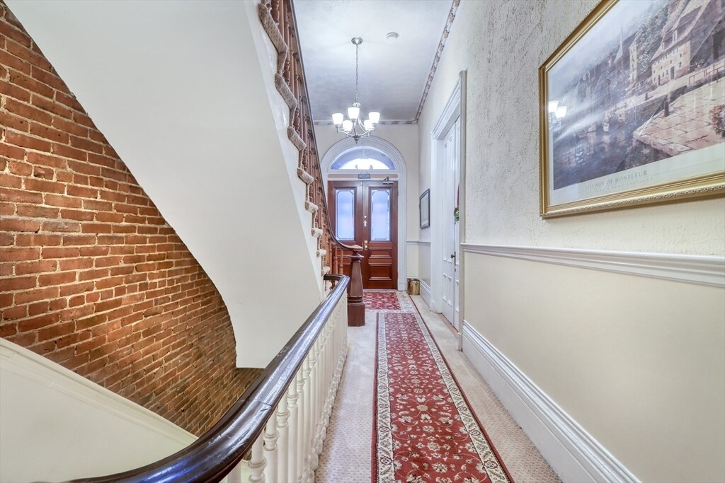 Building Photo - 670 Tremont St