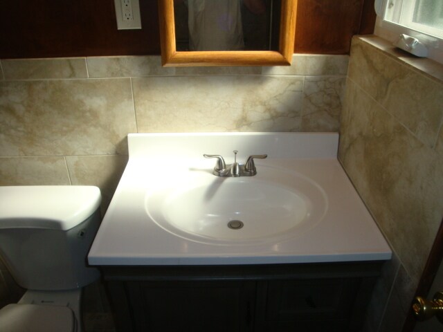 Vanity 2 - 683 Tiffany Ct