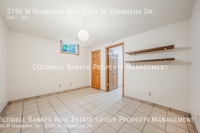 Building Photo - 2794 W Hiawatha Dr