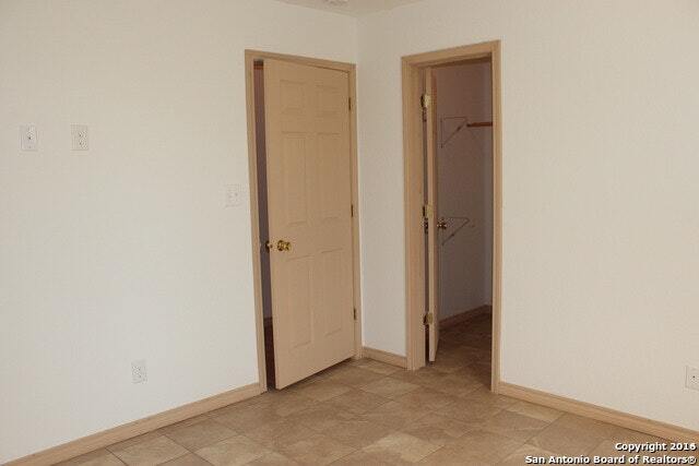 Building Photo - 823 Bynum Ave