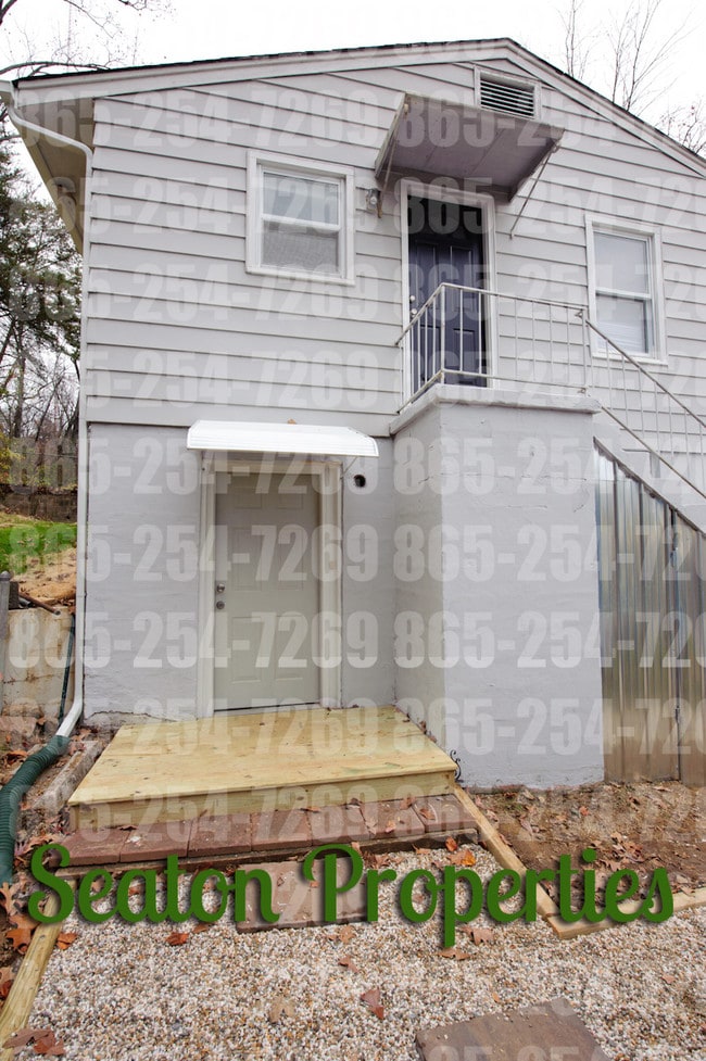 Building Photo - 1027 Farragut Ave