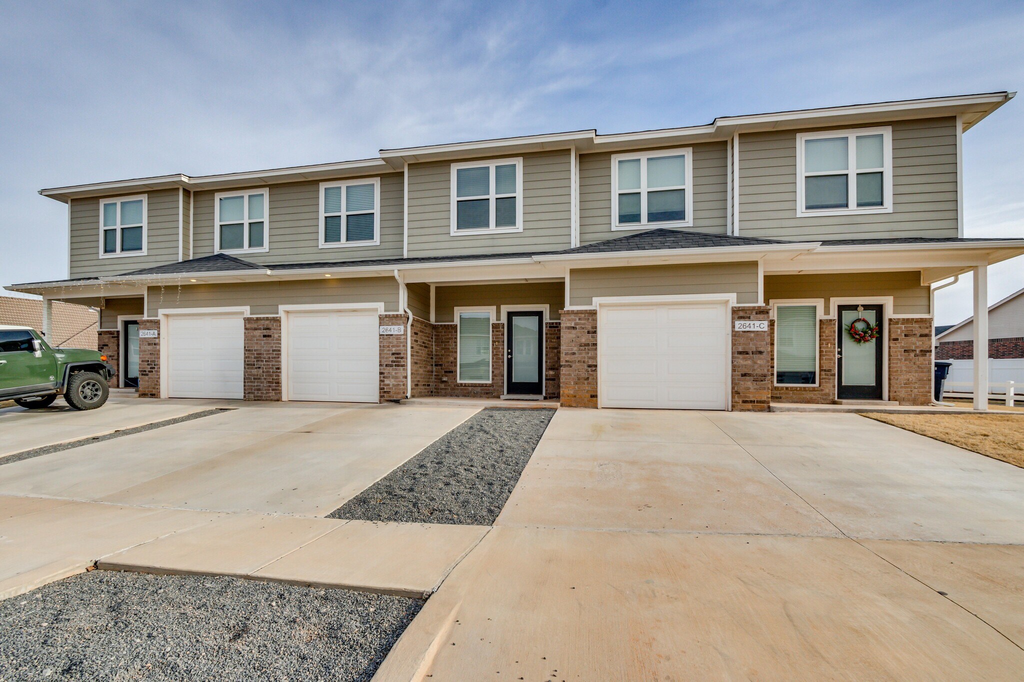 Building Photo - 2641 Cedar Tree Rd