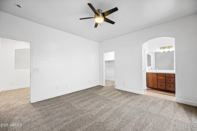 Building Photo - 4608 W Maryland Ave