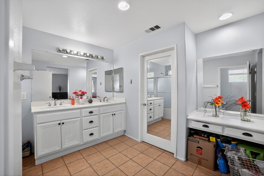 Building Photo - 15017 Northwind Ln