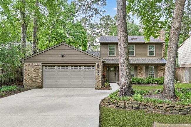 Primary Photo - 5 Hickory Oak Dr