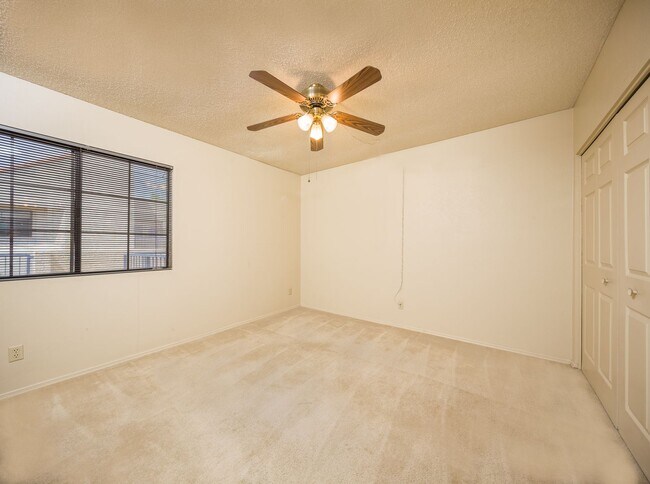 Building Photo - 2BR-2BATH  IN SOUGHT AFTER TWELVE HUNDRED RIVER CONDOS