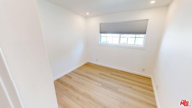 Building Photo - 495 Erbes Rd