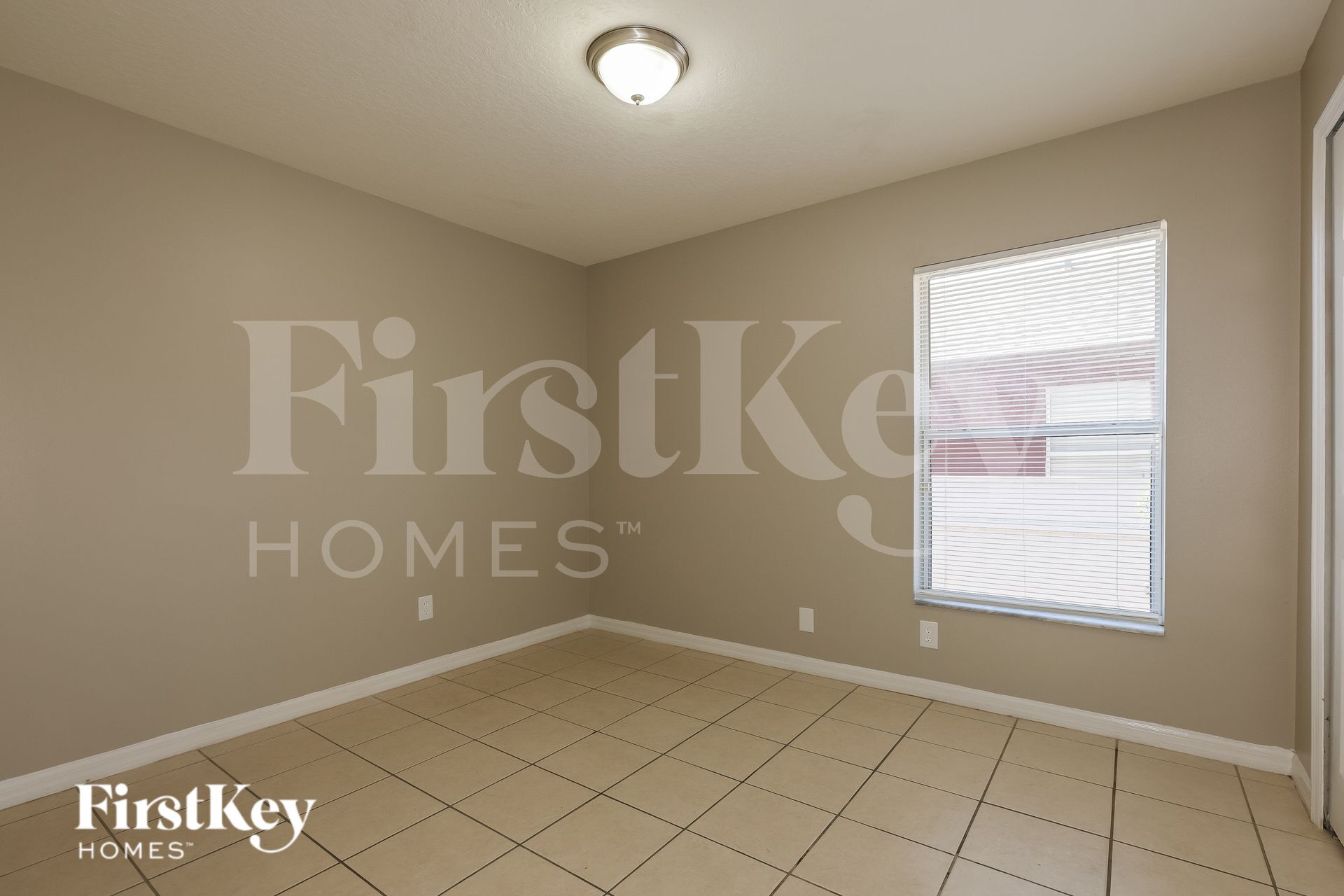 Building Photo - 1212 E 108th Ave