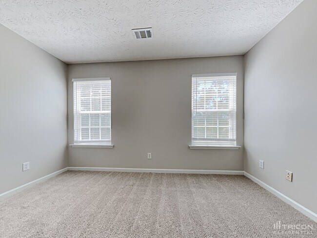 Building Photo - 1217 Andrews Dr