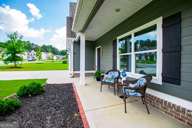 Building Photo - 132 Springwood Dr