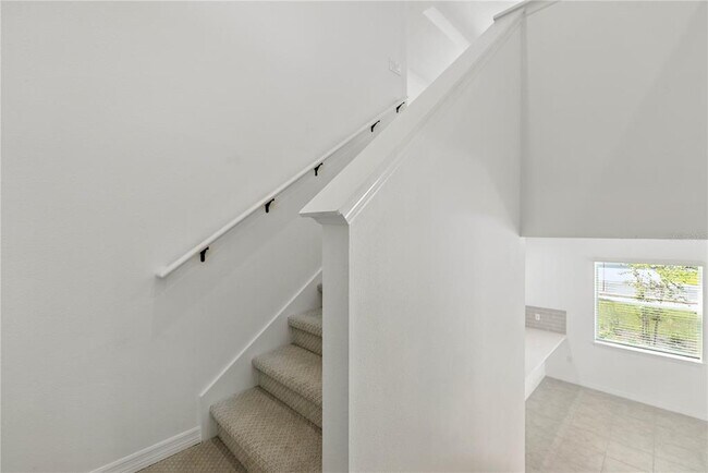 Building Photo - 5926 SW 76th Ct
