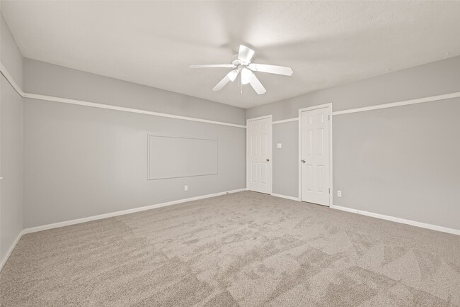 Building Photo - 1918 Shadow Forest Dr