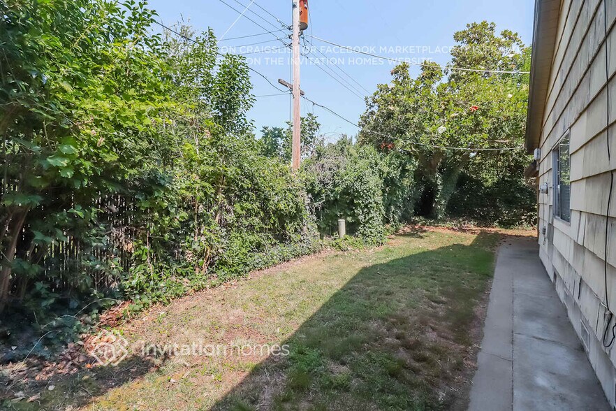 Building Photo - 2808 Notre Dame Dr