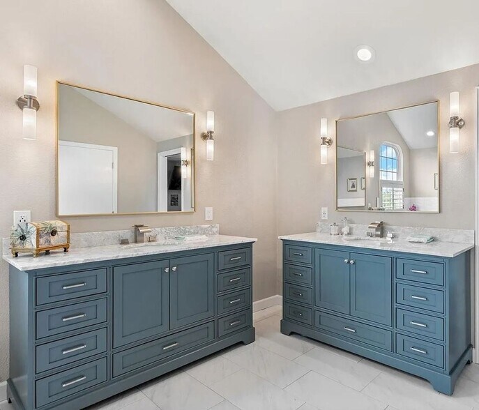 Building Photo - 318 Clare Dr