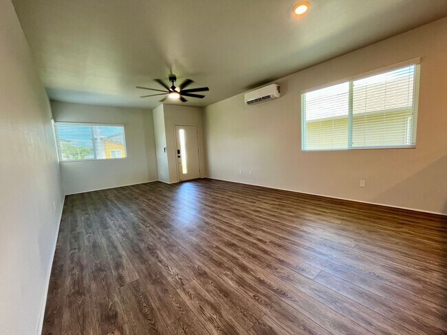 Building Photo - Hoopili: 4 bed, 2.5 Bath House with 2 Car ...