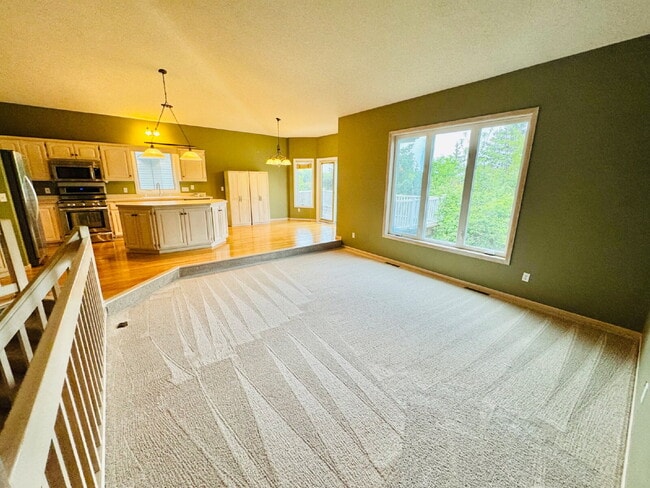 Building Photo - 9120 Trotters Ln