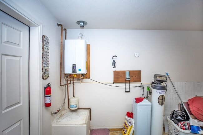 Building Photo - Yuma East Rental Available.