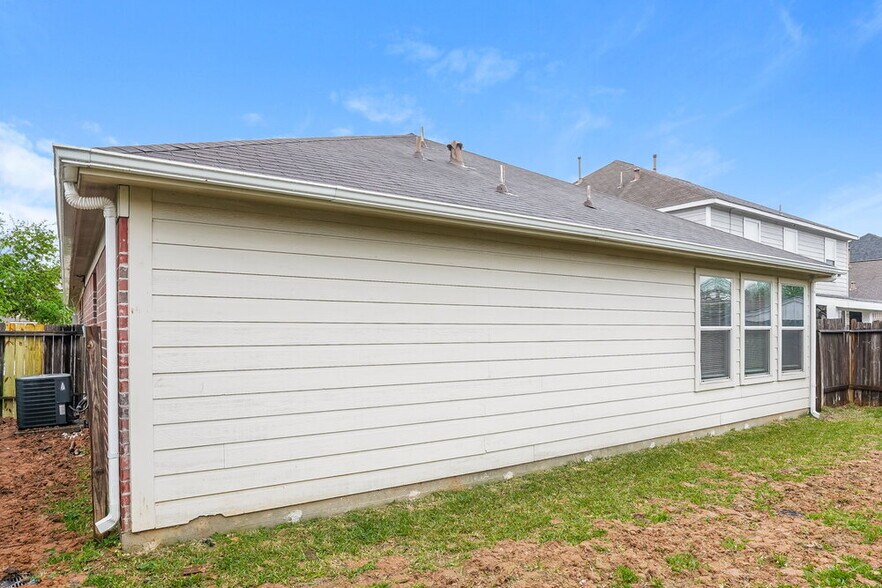 Building Photo - 20746 Fox Cliff Ln