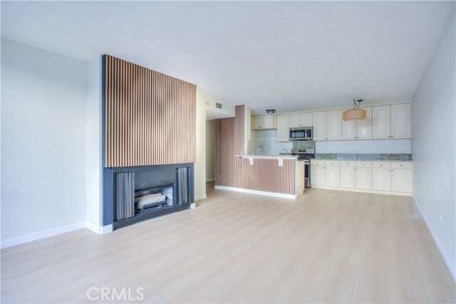 Building Photo - 421 La Fayette Park Pl