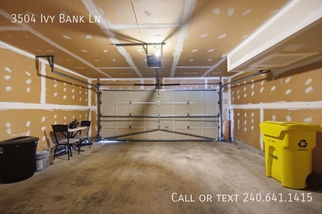 Building Photo - 3504 Ivy Bank Pl