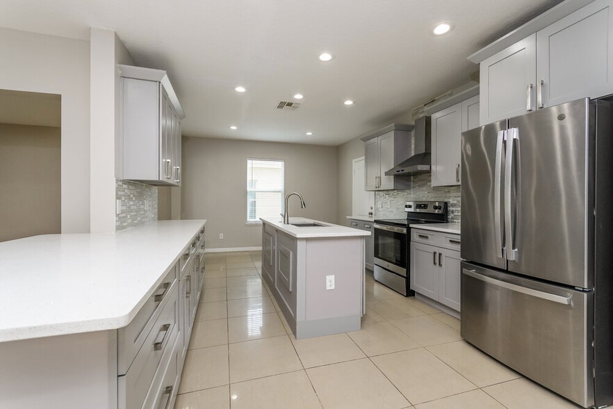 Building Photo - 4911 Windbourne Way