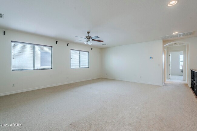 Building Photo - 2744 E Donato Dr