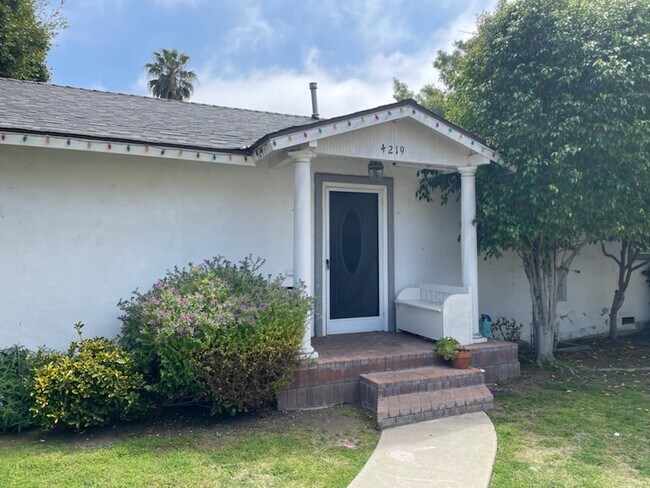 the unit - 4219 Madison Ave