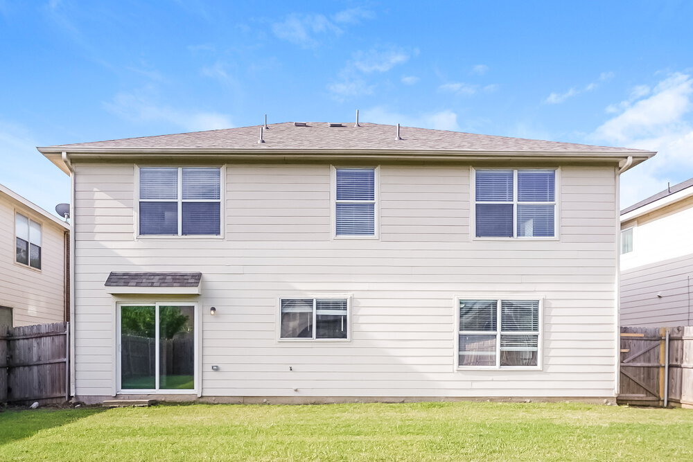 Building Photo - 300 Dakota Ridge Dr