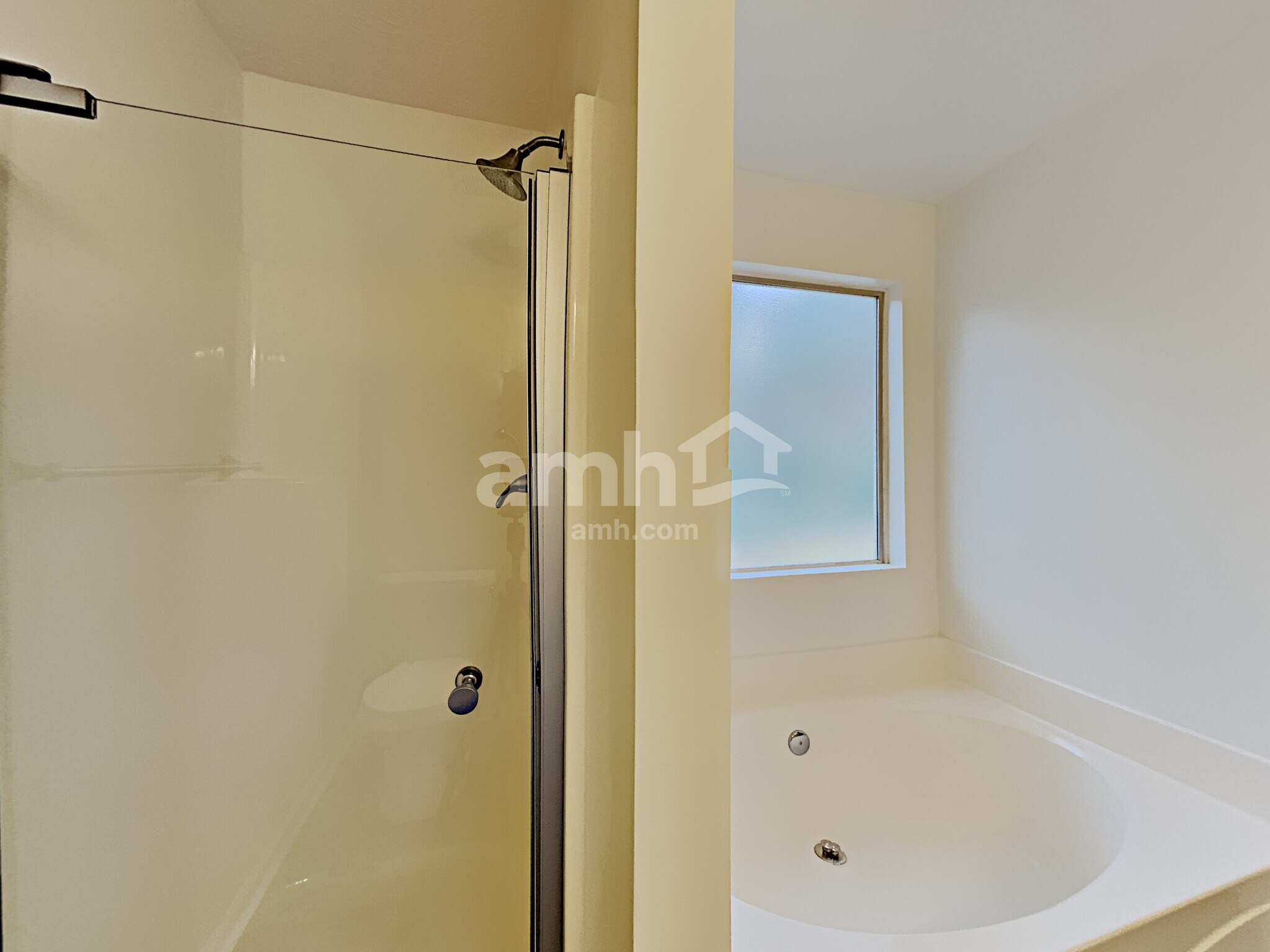 Building Photo - 755 Allen's Landing Dr SE