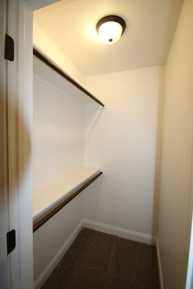 Building Photo - 8032-8034 Arbor