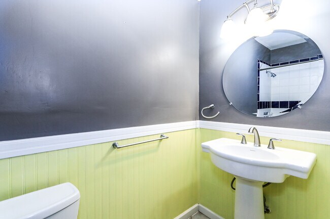 Building Photo - 6407 35th St