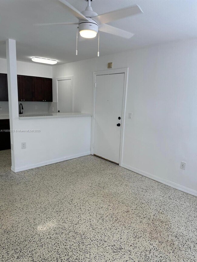 Building Photo - 660 NE 88th Terrace