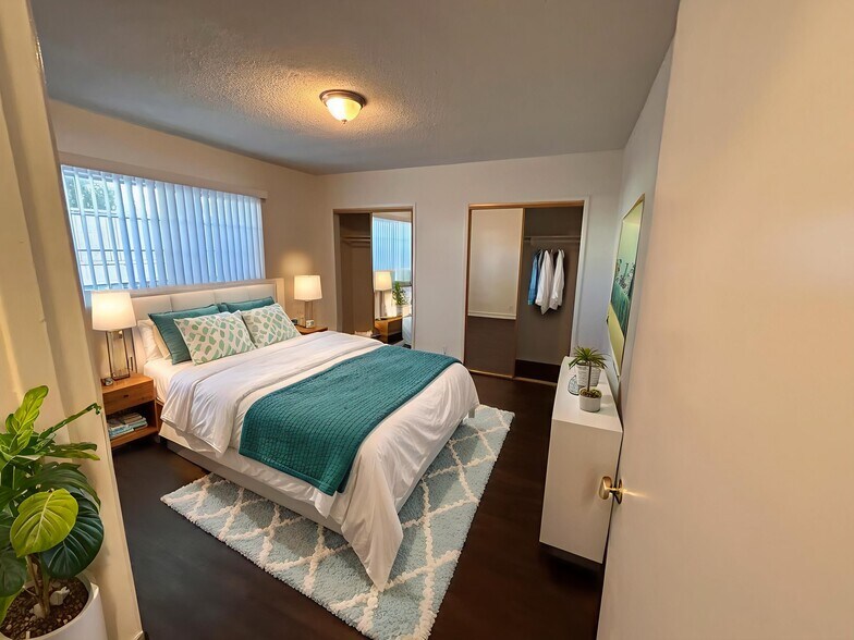 Building Photo - 3726 Keystone Ave