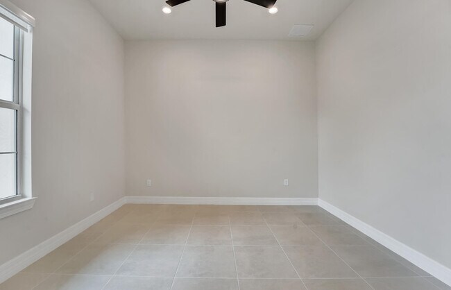 Building Photo - 5329 Blue Reed Ln.