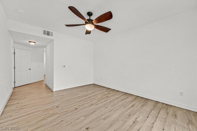 Building Photo - 825 Canterra St