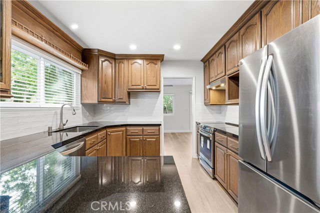 Building Photo - 14638 Margate St