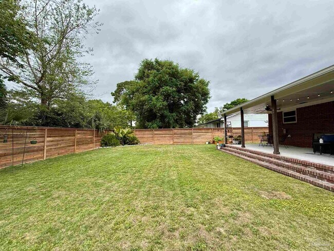 Building Photo - 3791 Maule Rd