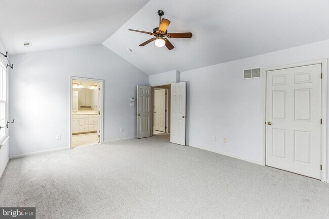 Building Photo - 4 Hogan Way