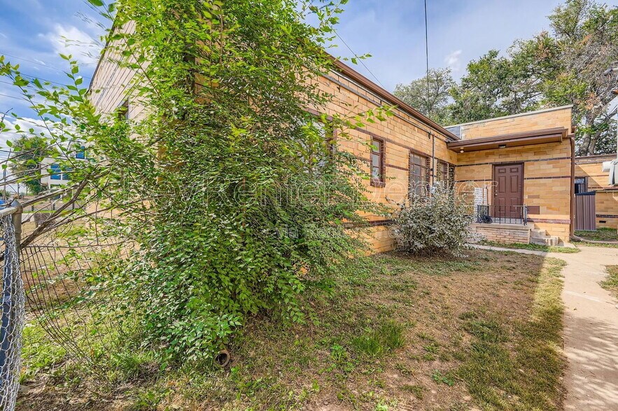 Building Photo - 4825 W 14th Ave